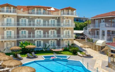 Amoudi Studios Apartments Hotel