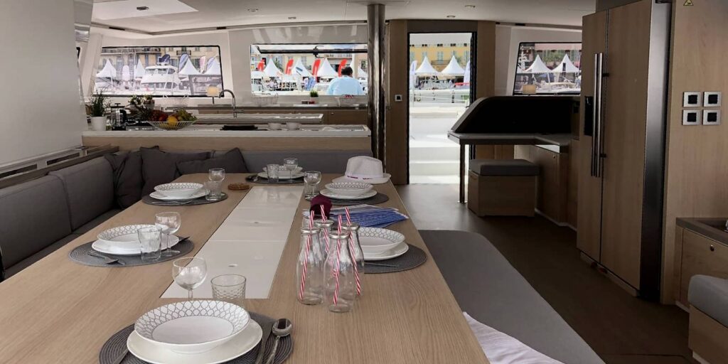 Bali 5.4 dining room