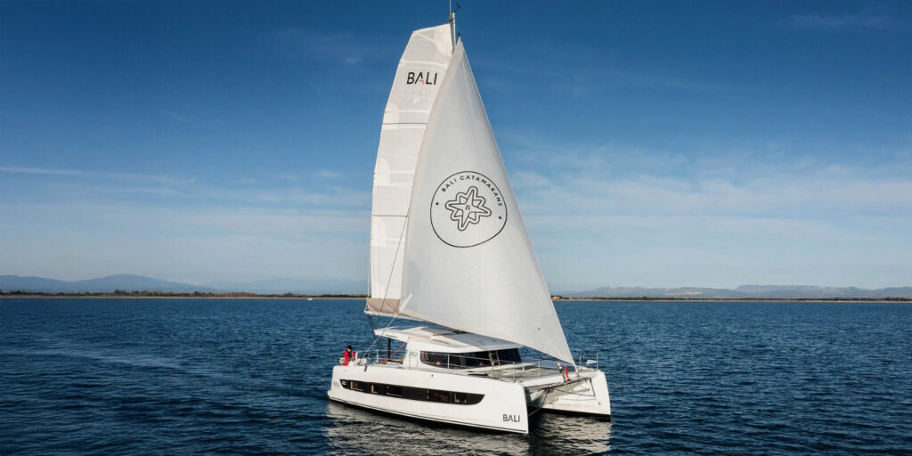 Bali Catsmart Northcat 38 outside