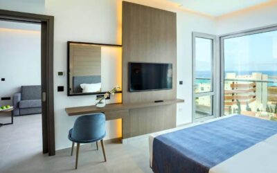 Cavo Maris Beach Hotel & Suites