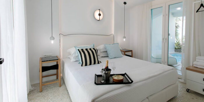 Majo Suites Hotel