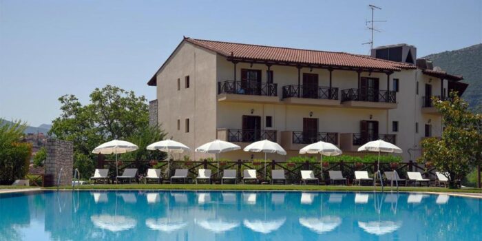 Mont helmos hotel