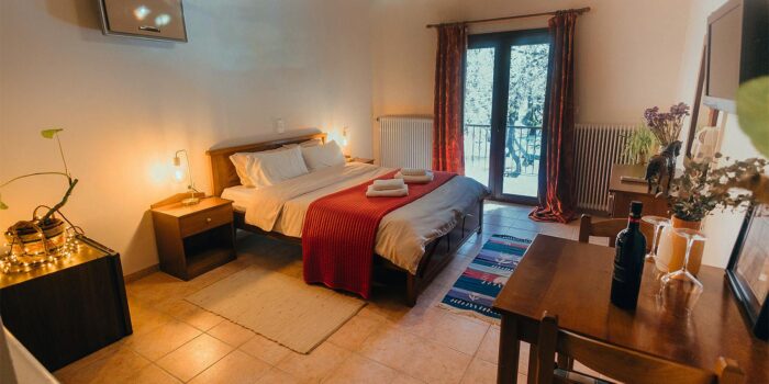 Mountain hotel Aroanides