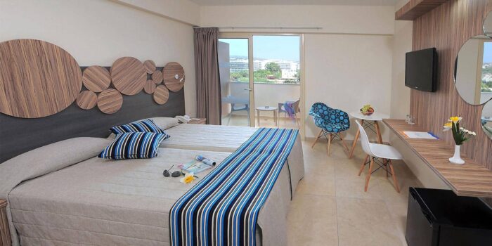 Nelia Beach Hotel & Spa