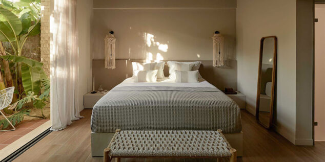 Poesia Suites