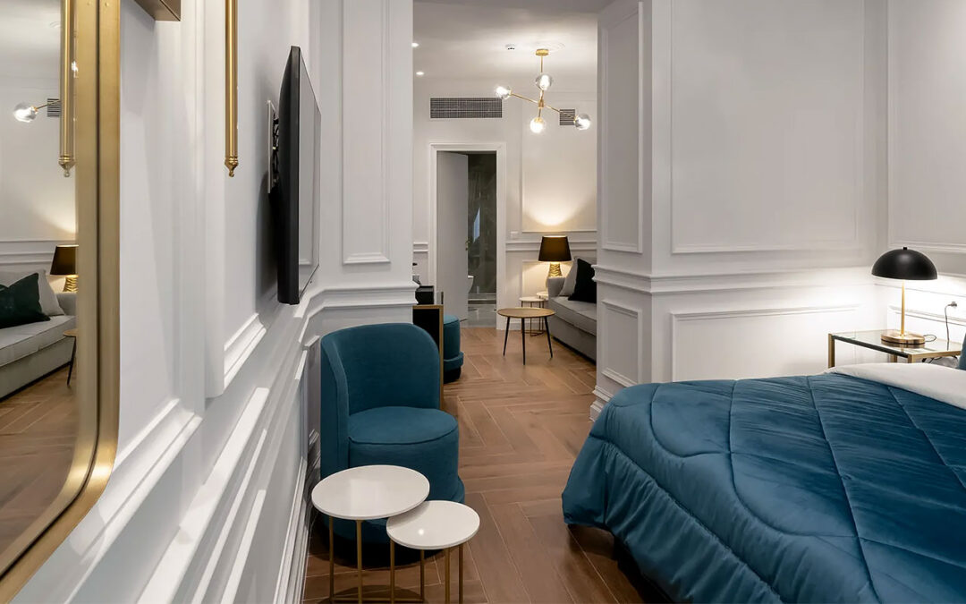 Praxitelous Luxury Suites (4.7/5)