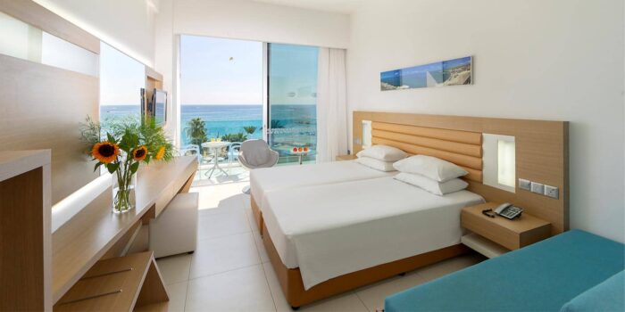 Vrissaki Beach Hotel